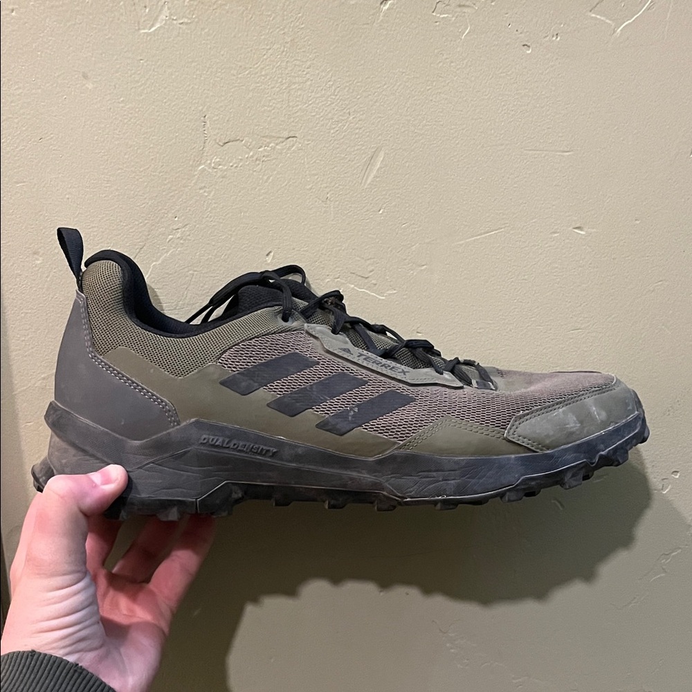 adidas Men's Trail Sneaker - Olive/Black
